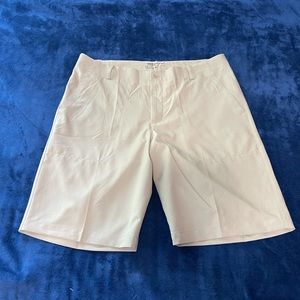 Nike Golf Dri-Fit Standard Fit Chino Shorts Mens 34 Tan/Beige Flat Front Stretch